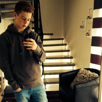 TristanP663's profile picture. •16
•Single 
•germany
•kik:TristanP97
•Ask: TristanPiehl
•Instagram: Tristan663