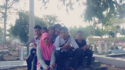 Endahputriyuni3's profile picture. I ♥ you all , my idol @CJRisCJR @iqbaale@teukurizky99@alvaromaldini1 . 20062000 :)