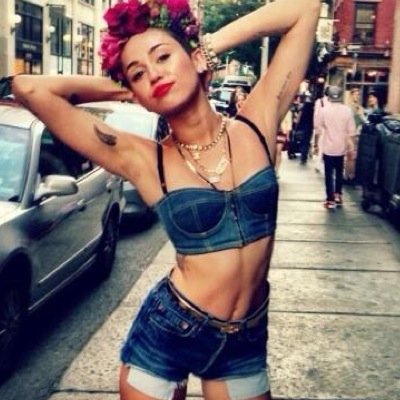 His name to you is Liam, to me its Romeo. Don't touch him, he's mine. ❤️ #Married ❤️
@itismimi is my other account, follow it!