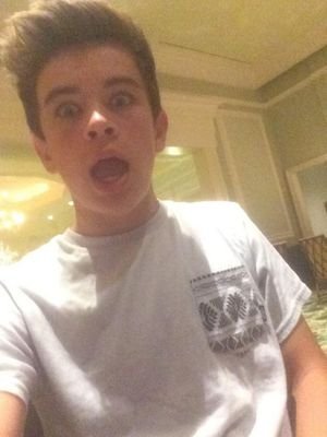 ♡Hayes is my bae♡ ♥Nash is my  Cinnamon Apple♥