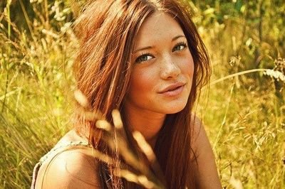 •  Camilla Nola Weasley • 7th Year in Hogwarts • Gryffindor • Multiverse Roleplay • Hyper •  I love Skittles !!!