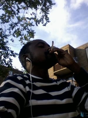 nigga_2short's profile picture. 