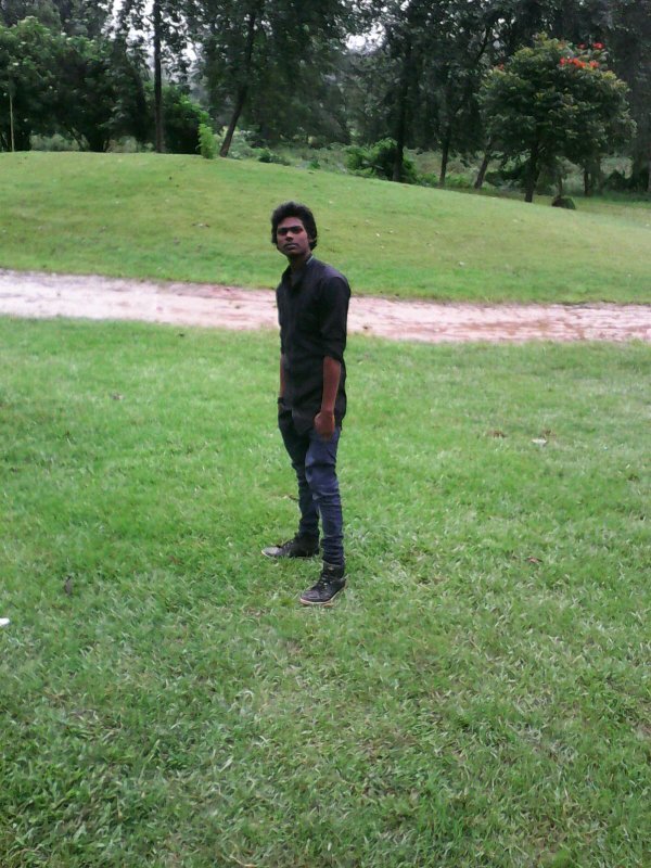 PonrajSelaraj's profile picture. 