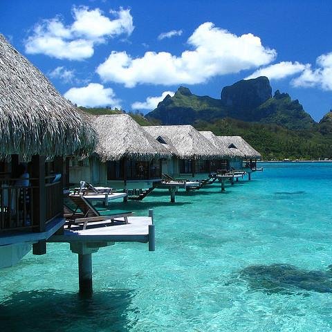 世界のいろんな絶景を生きているうちにこの目で見てみたいものです。そんな夢見る気分をつぶやきます。共感したら、是非、ＲＴ、ふぁぼお願いします。さらに自動で１万フォロワーと毎月１万円の副収入が手に入るツイッターツールの無料プレゼントはこちら↓

http://t.co/6IEF06eImx