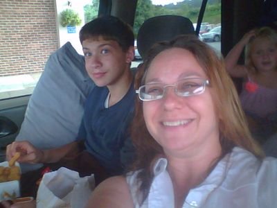 evegestl's profile picture. Currently i own my own mobile dog grooming buisness and have two teenage childen and live in virginia