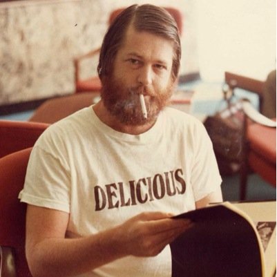 mcloughlinki's profile picture. 