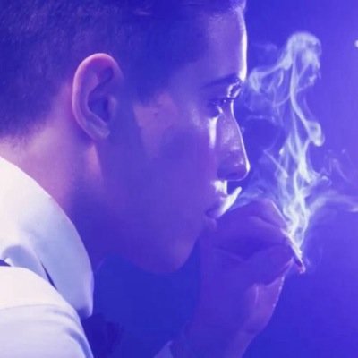 DollhouseRPG's profile picture. ✖ ️d o l l h o u s e ✖ I see things that nobody else sees' Nobodys family is perfect