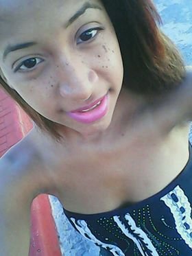 → ★ ' El Motivo De Mis Mejores Sonrisas Tiene Nombre ;; Apellido & Es Morenito → Raybel Alexander ♡ ' ★ ← Mii Bff → @Weii_Fresiitta ♥ ↔ Feat → @DeimycArtista ←