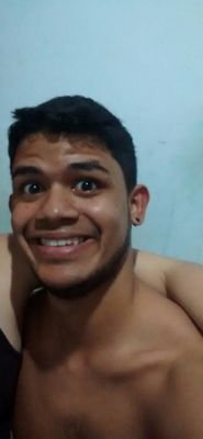 Apenas mais um cidadão! Sou da Cor do Pecado, tenho sangue Ariano, não sou gordo nem Gay, sei que afro-descente só faz merda, mas não sou preconceituoso...
