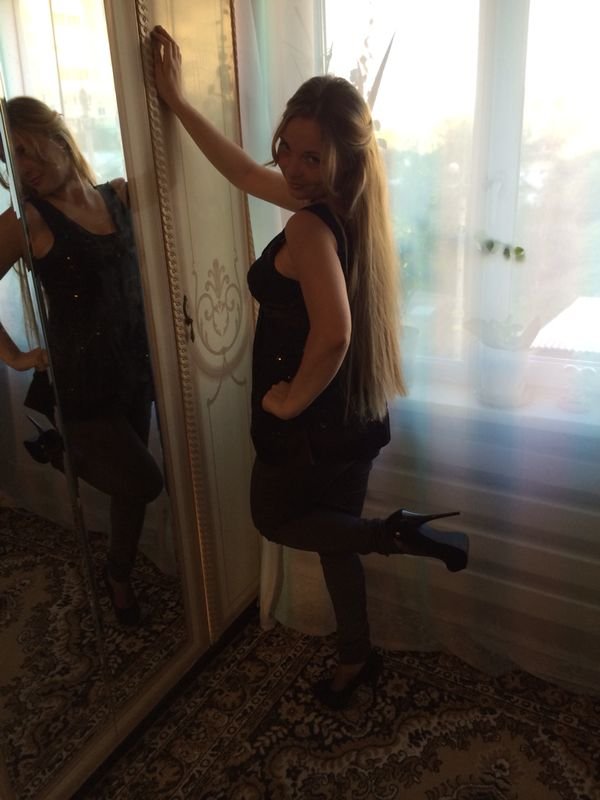 qwerty198054's profile picture. 