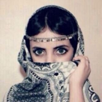 ‏الهلال وحبيبي محظوظين على قوة الحُب اللي بـ قلبيّ لهم .    ابها