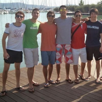 Jugador del Club balonmano Alarcos Ciudad Real y Selección Chilena de balonmano.