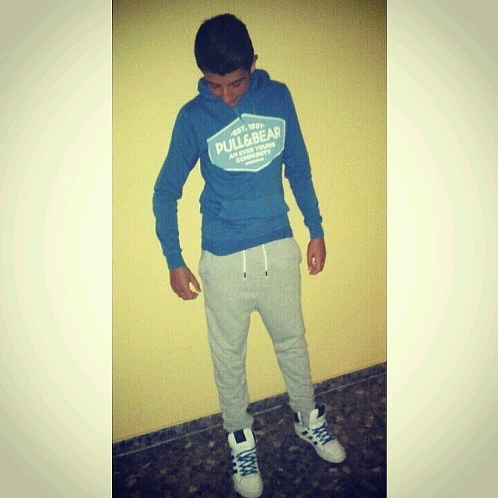 CampayoGallego's profile picture. Generación del 99. Lucha por lo quieres , muere por lo que amas  futbol como forma de vida,con el 4 a la espalda.Desde Patraix