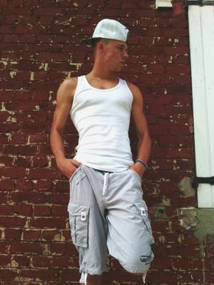 Famas_02's profile picture. 