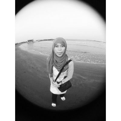 kenmentari's profile picture. 