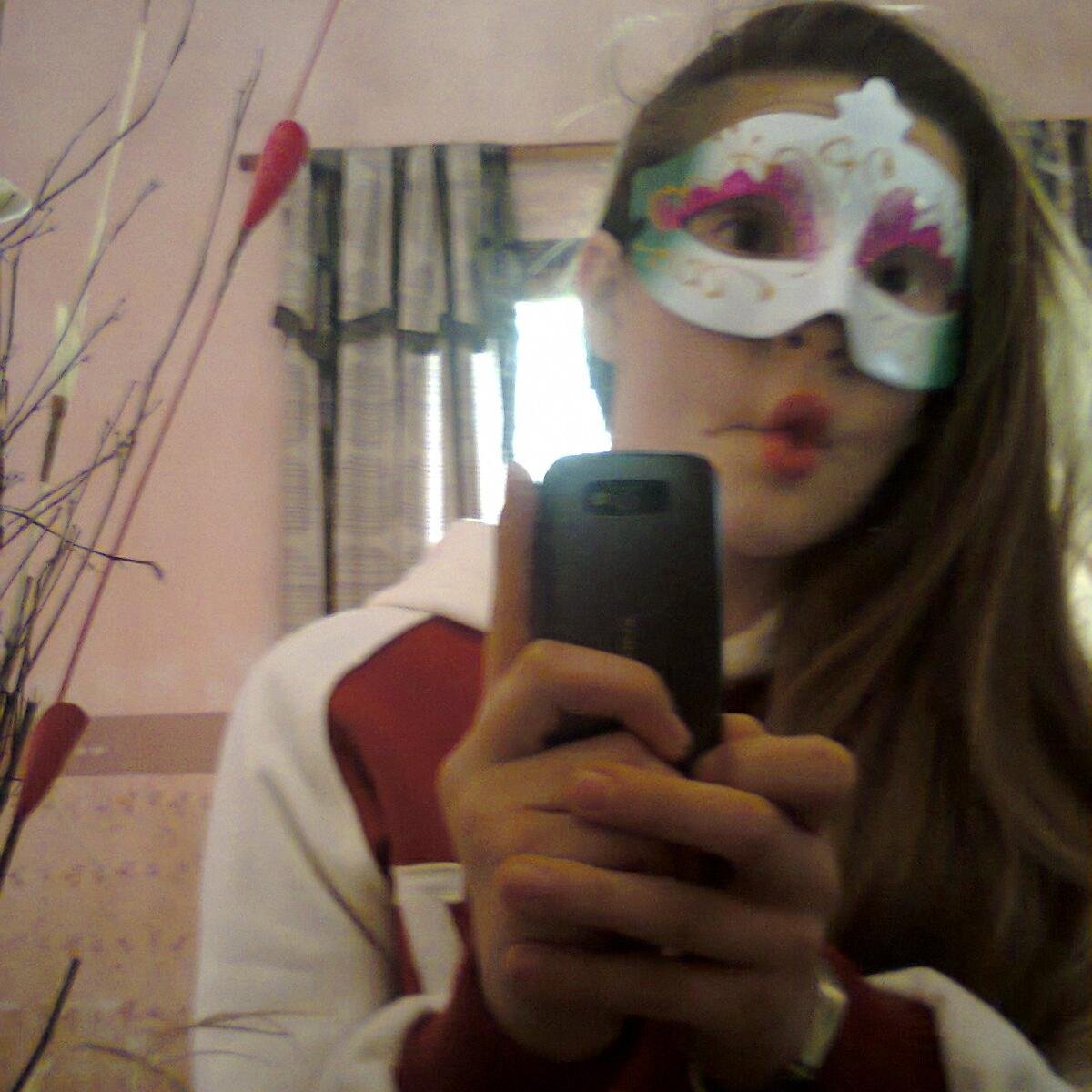 ViirViky's profile picture. Nunca te des `por  vencido siempre ten los brazos en  alto ♥