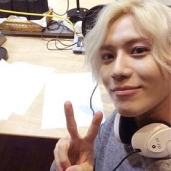 LeeTaemin from SHINee
candy TAEMIN.

みんながそばに居たからこそ
えがおがあふれる世界にみえます

※Sorry,I'm just bot. 12.03.14-