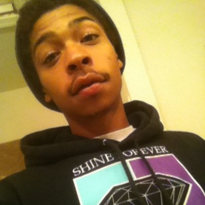 ezebaee's profile picture. watch me battle lions, cause I'm a little skinny nigga battlin' niggas three times my size #LongLivePrince(PG) #BeenRich