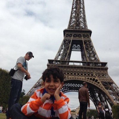 أم لأجمل ثلاث أطفال 👩‍👦‍👦 …. ضع بصمتك واترك اثر قبل الرحيل✨