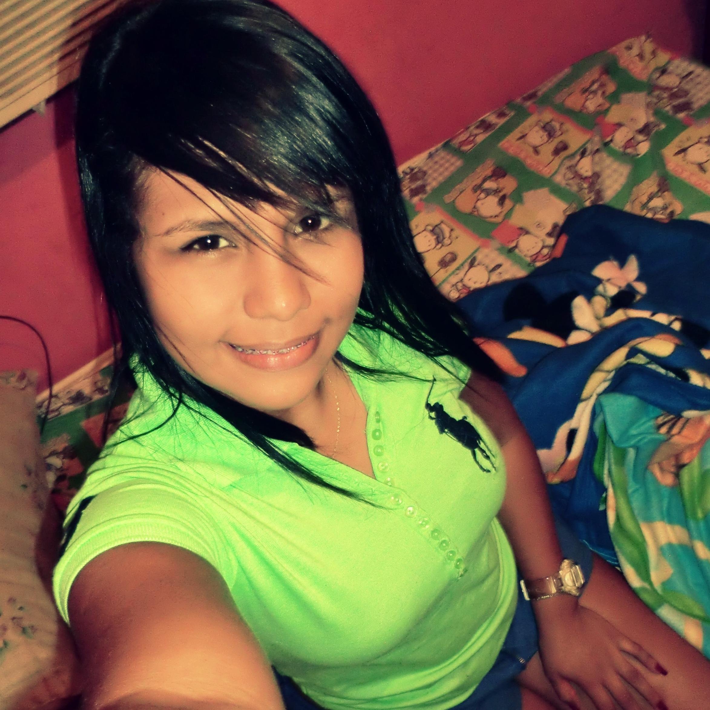 ¿Biografia? No vale, sigueme y ya :D               Pim:26D33033