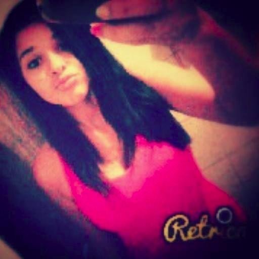 ElisFrm's profile picture. Não temos tempo a perder,não, só temos tempo pra nos divertir..... Hoje a regra é aproveitar e ser feliz