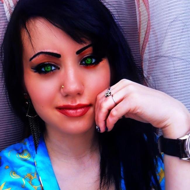 Gafner_Cat's profile picture. жила-была маленькая девочка....ах да забыла совсем-мёртвая девочка......