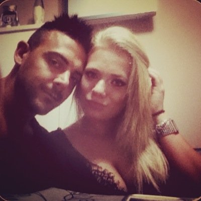 Mon amour après un si long . No soy de demostrar sentimientos,pero estoy llena de ellos. Sufro en silencio, amo con miradas y hablo por sonrisas