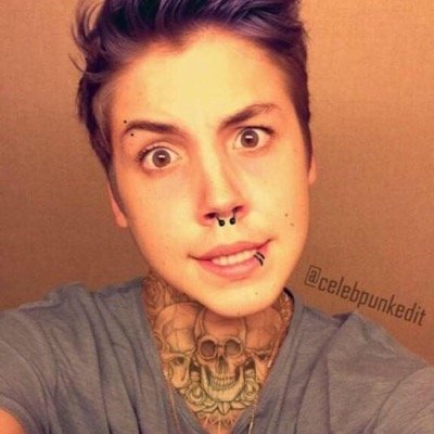 Hey guys! This is a free follow acct! Please follow @matthewssthot