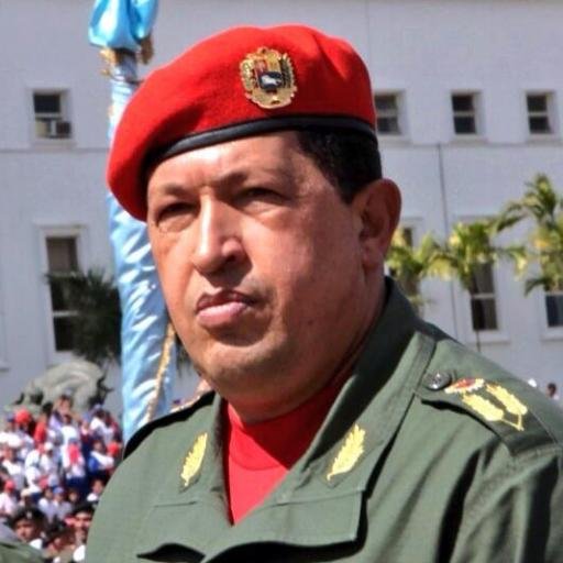 Militante patriota al servicio de la revolución socialista, antimperialista, bolivariana y chavista. Compromiso Irreverente y Leal #CHAVEZVIVELAPATRIASIGUE