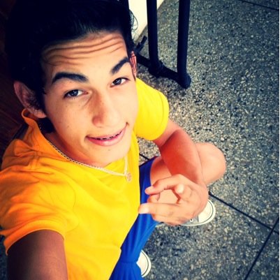 @OPTIMOUS1313 No te preocupes por los que te odian, preocúpate por los que fingen quererte...??