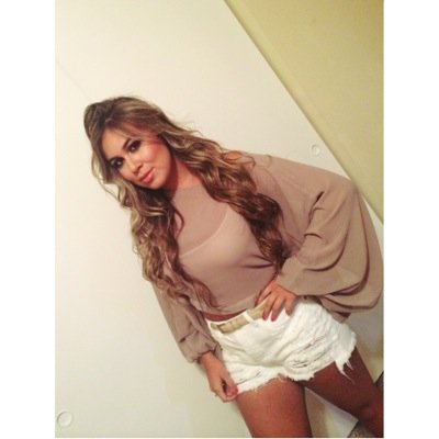 Colombia | Miami. Self Taught Mua. Beauty Is My Art. Beauty Instagram: @makeupbyvicky_cos