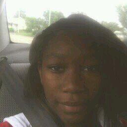 loveadia18's profile picture. i love u guys everybody on twitter is so funny!