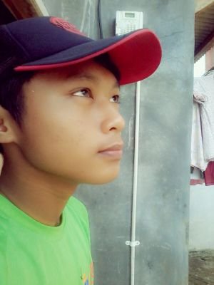 adhie_chan48's profile picture. selalu ceria di saat suka maupun duka......