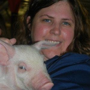 Associate Editor of @PorkNetwork | Farmer's daughter transplanted to suburban Kansas City | All tweets are my own and do not represent Farm Journal Media