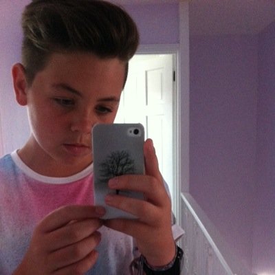 mitchelyoungb1's profile picture. follow my new account mitchelbyoung