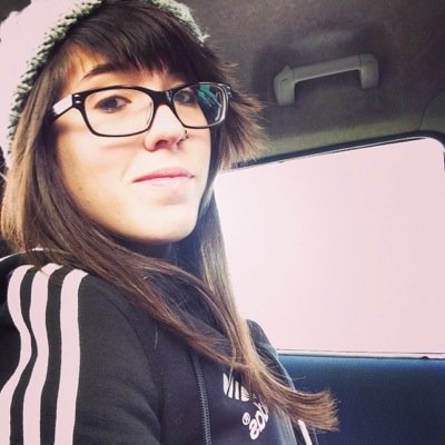 27.- :) Ciencias Empresariales =) // Ningun problema puede hacerte sufrir, lo+ facil es saber decir HAKUNA MATATA @martitaber insta ❤️