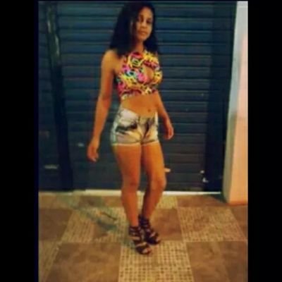 Falam que o Justin não saber da minha existênçia mais viver correndo atras de pessoas que saber da sua mais não dão a minima  #Tragico !!Belieber #JustinBieber