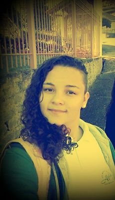 Na minha vida tudo acontece mais quanto mais a gente rala mais a gente crese.