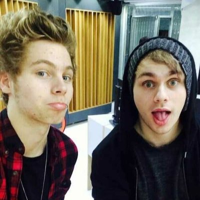 i gave you a free follow, pls follow @nici_ahh