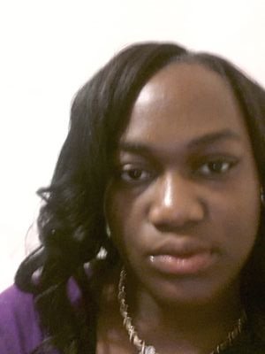 full time mommy of one girl Emari Ju'Dezhia Williams.    practicing safe sex ND making paychecks!!!!!!!