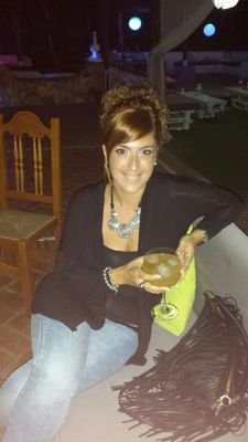 me encanta divertirme,disfrutar de la vida, pero sobretodo me encanta reirme!!