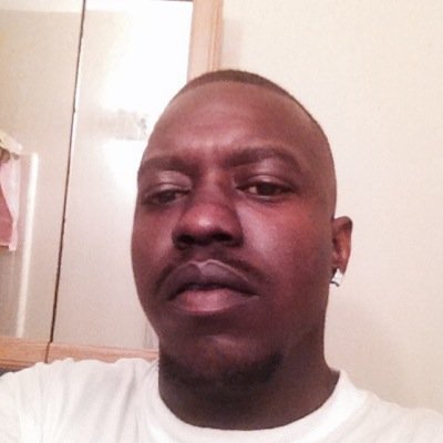 Jeremy i student at recording connetion to become a music producer i making own beats and i ceo and owner gme my label