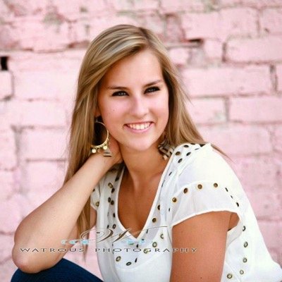 VicEbs12's profile picture. Extrovert, communicator, and friend to anyone who needs it, all at the same time. Student at Edgewood College who tweets what comes from my own mind. #ecsm430