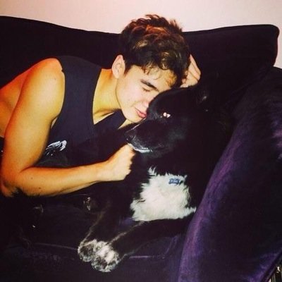 @5sosfollowalarm :)