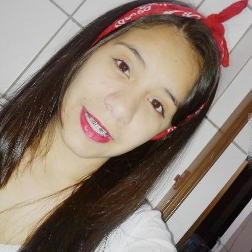 ♪ a vida continua e se entregar e uma bobagem ♪