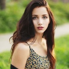 [OUAT|Single|Pan] Hey, I'm Delilah, my parents are Rapunzel and Flynn Rider. I enjoy to draw, read, and sing. I can also be quite mischievous at times.