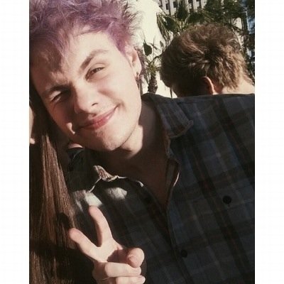 free follow from @ashcalukemikey ily x