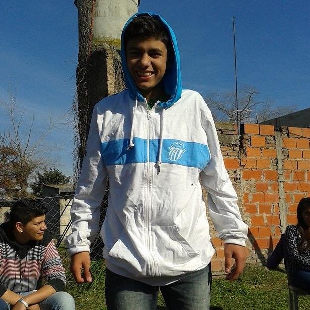 LaN1LaGI's profile picture. En el este y el oeste , en el norte y en el sur brillara blanca y celeste La Academia Racing Club..