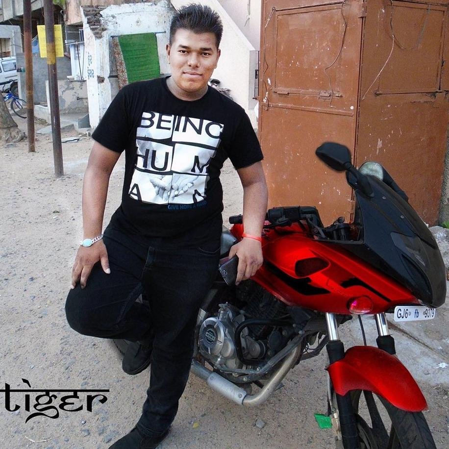 111Aakash's profile picture. 