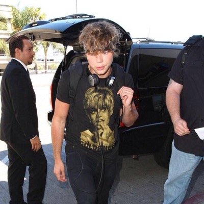 follow @nightdriveirwin